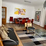 Atlantic Lodge, 1ª Linha De Praia! Апартаменты *