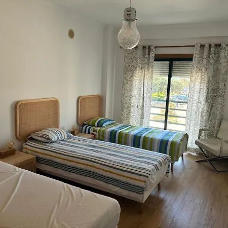 Atlantic Lodge, 1ª Linha De Praia! Кошта-да-Капарика